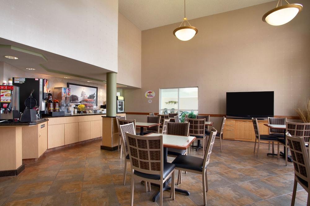 Motel Super 8 By Wyndham South Madison