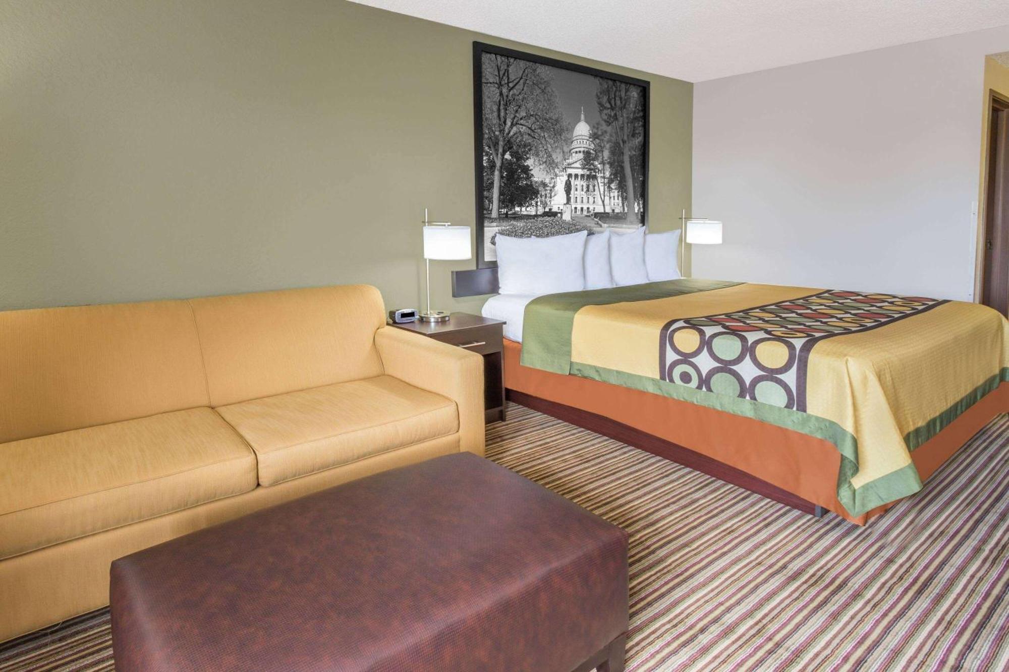 Super 8 By Wyndham South 3* Madison